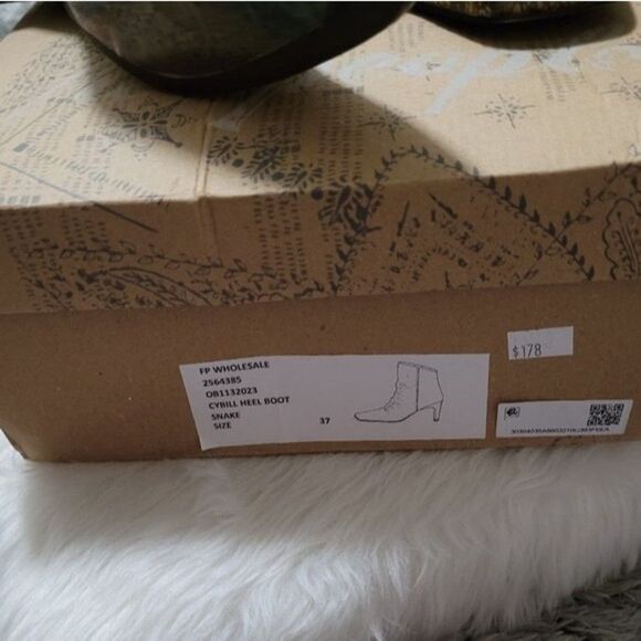 Free People Cybill Heel Leather Ankle Boot Snake Print Women's 37 - Picture 4 of 7